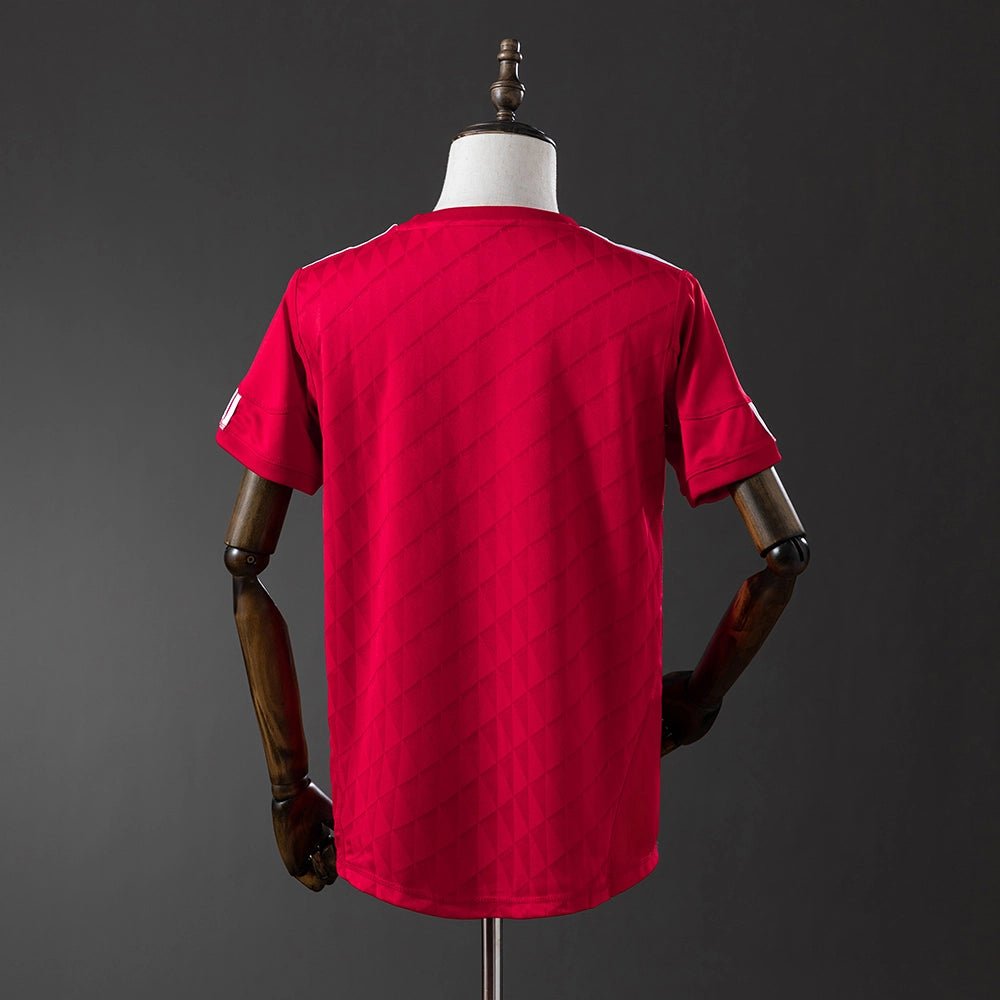 Camisola Liverpool Principal 2010/11 - Image 3