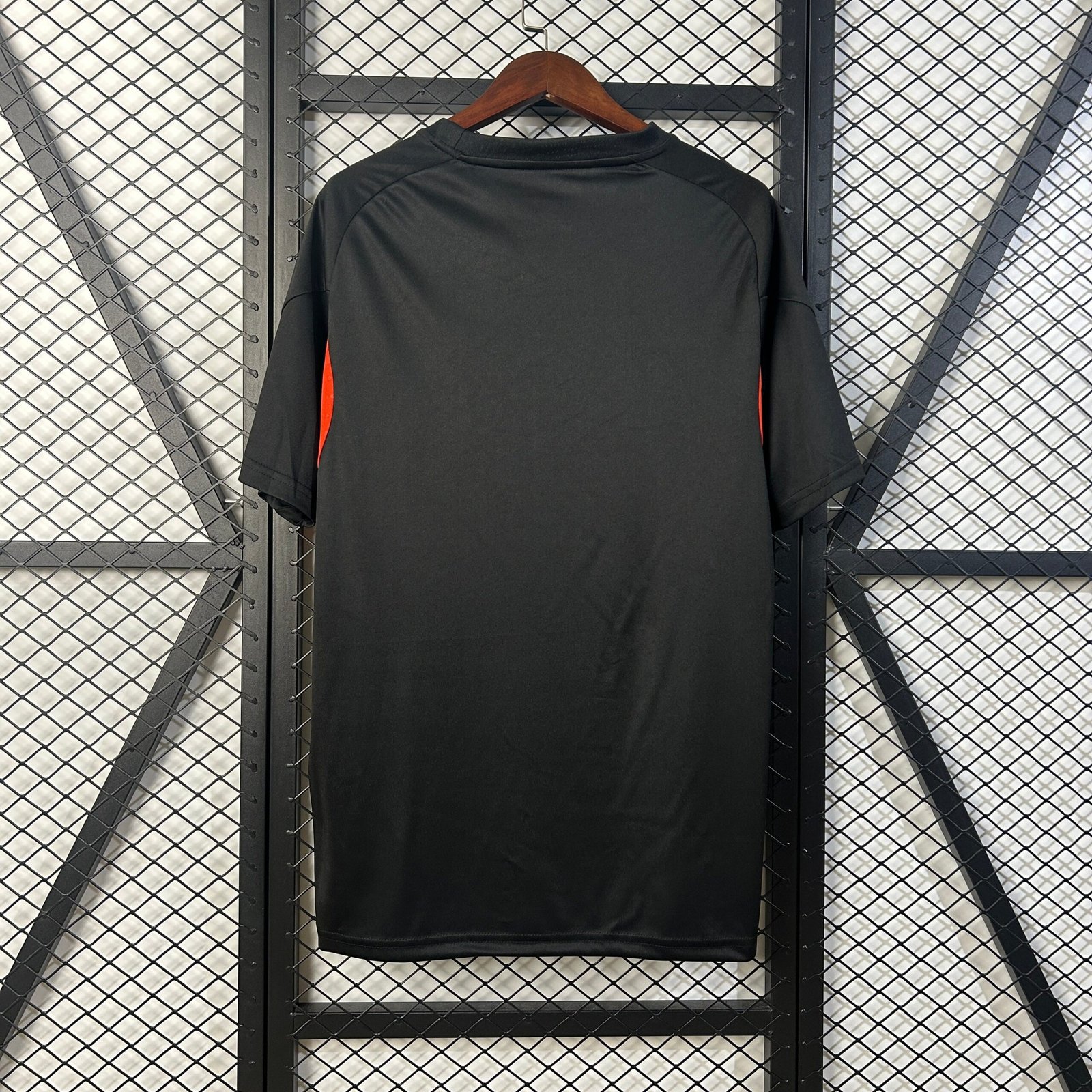 Camisola Benfica Treino 2025/26 - Image 3