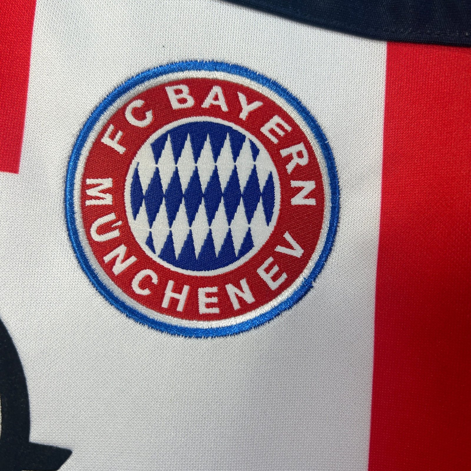 Camisola Bayern Munique Alternativa 2000/02 - Image 2