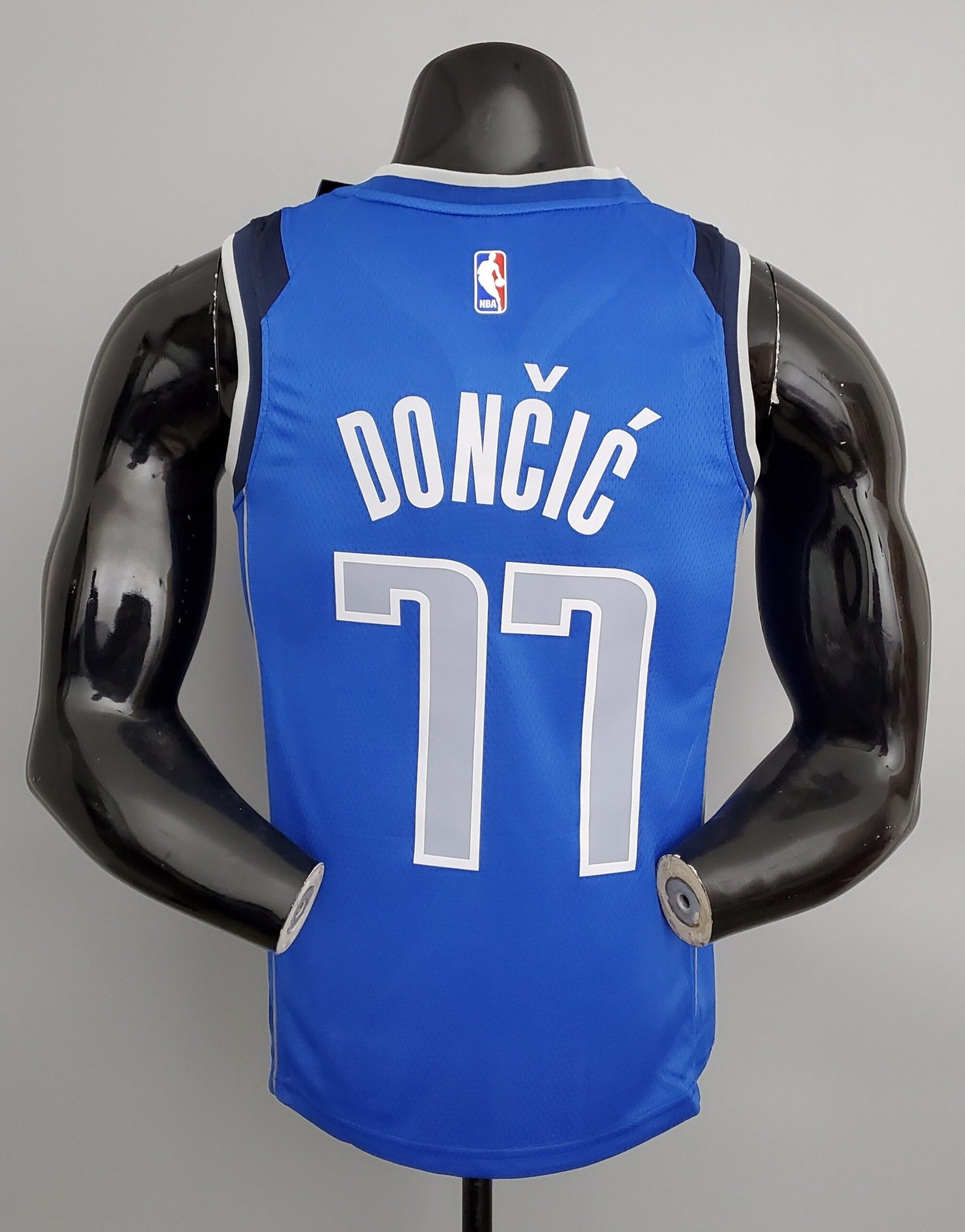 Dallas Mavericks - Image 2