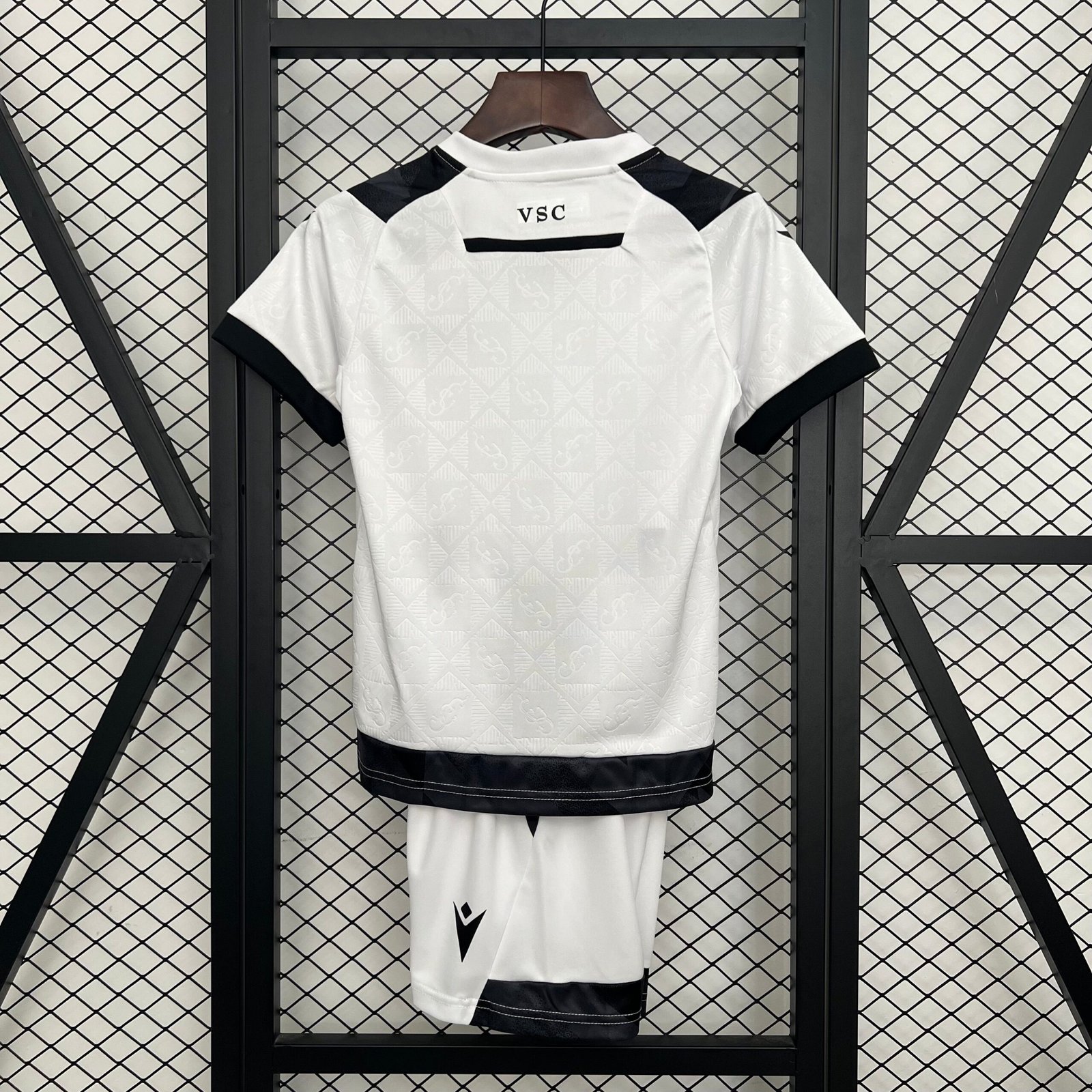 Kit Criança Vitória SC Principal 2025/26 - Image 2